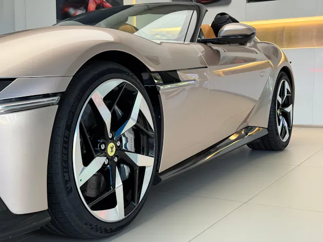 FERRARI 12 Cilindri Spider