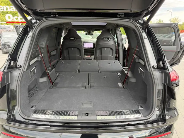 AUDI Q7 SUV TDI quattro 220 kW