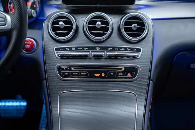 MERCEDES-BENZ GLC 43 AMG 4m Coupè / CH-Fahrzeug / 360°Kamera / Ambientebeleuchtung