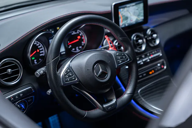MERCEDES-BENZ GLC 43 AMG 4m Coupè / CH-Fahrzeug / 360°Kamera / Ambientebeleuchtung