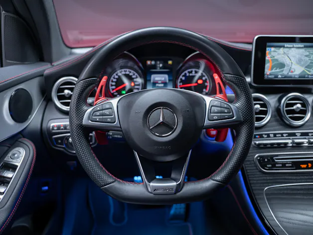 MERCEDES-BENZ GLC 43 AMG 4m Coupè / CH-Fahrzeug / 360°Kamera / Ambientebeleuchtung