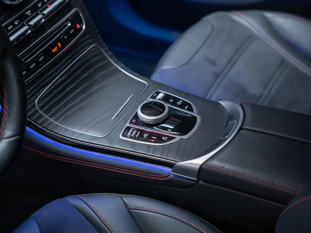 MERCEDES-BENZ GLC 43 AMG 4m Coupè / CH-Fahrzeug / 360°Kamera / Ambientebeleuchtung
