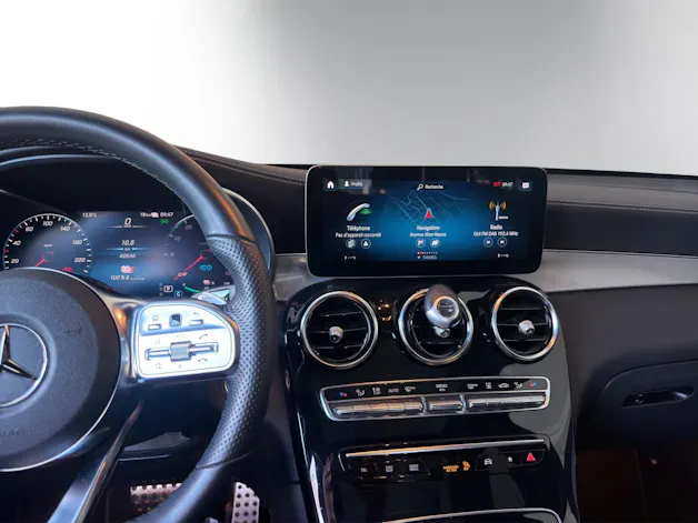 MERCEDES-BENZ GLC 300 e AMG Line 4Matic 9G-Tronic