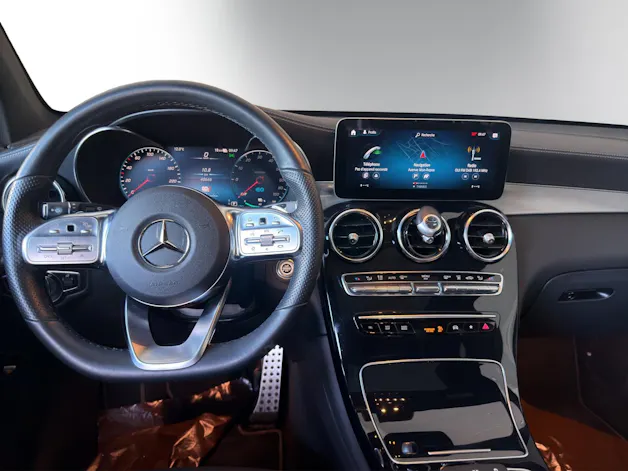 MERCEDES-BENZ GLC 300 e AMG Line 4Matic 9G-Tronic