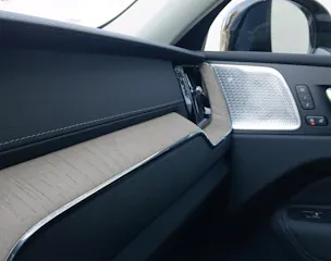 VOLVO XC60 2.0 T8 TE Ultra Dark eAWD
