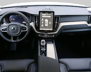 VOLVO XC60 2.0 T8 TE Ultra Dark eAWD