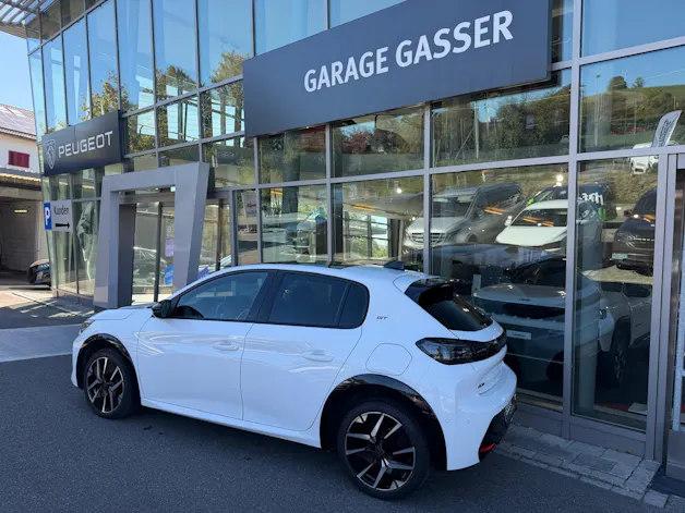 PEUGEOT 208 1.2 MHEV 145 GT