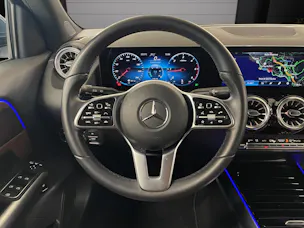 MERCEDES-BENZ GLA 220d Progress. 4Matic