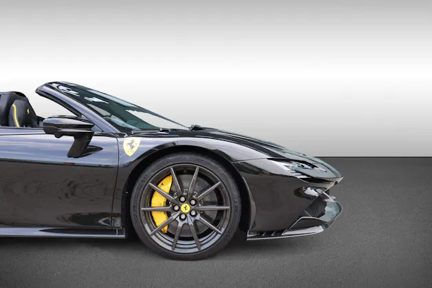 FERRARI SF90 Spider