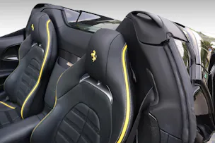 FERRARI SF90 Spider