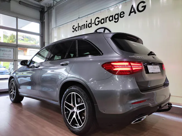 MERCEDES-BENZ GLC 250 d AMG Line 4m