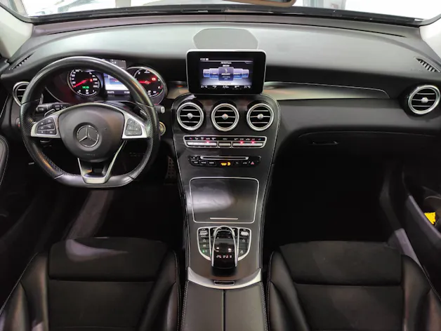 MERCEDES-BENZ GLC 250 d AMG Line 4m