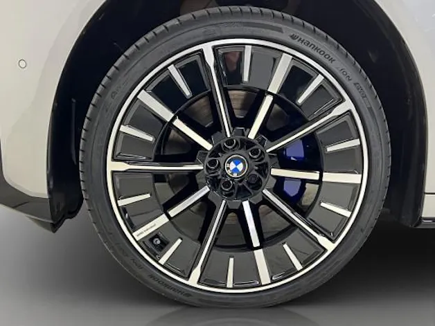 BMW iX3 50 xDrive M Sport