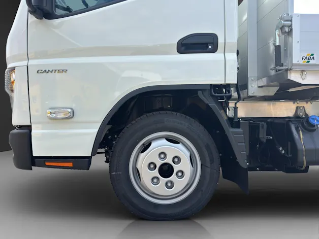 Mitsubishi Fuso Canter 3S15