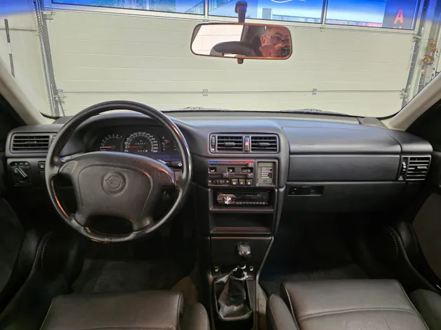 OPEL Vectra 2.0i Turbo 4x4 1 von 7 sehr selten mit Vollleder Ausstatung