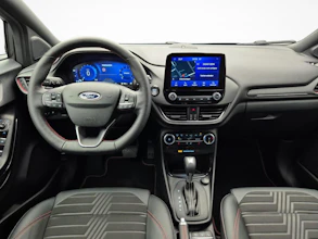 https://vehicle.imgix.net/4490796/072cfce6-1971-4906-bacb-a77b37ac660c.jpg