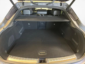 https://vehicle.imgix.net/4490802/ffdfd3eb-e474-498c-a297-53cffb54f0a3.jpg