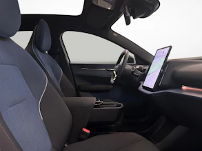 https://vehicle.imgix.net/4490809/f250134b-6128-4c3e-8199-8c8257374b2b.jpg