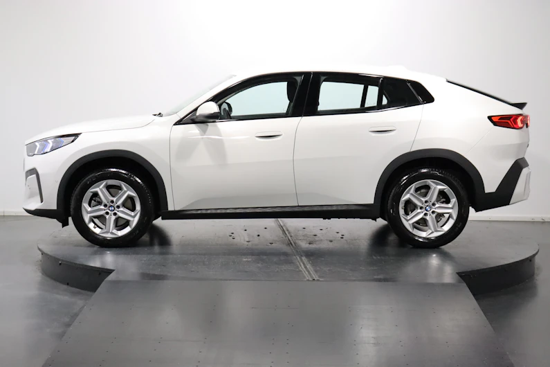 Fahrzeugbild BMW X2