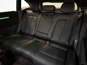 https://vehicle.imgix.net/4490832/cf31b56f-5a5b-412c-9311-df6b22b7fef9.jpg