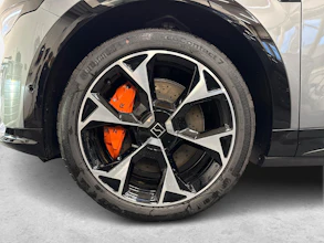 https://vehicle.imgix.net/4490832/fe7ea190-0e82-4894-affd-7d4c52681713.jpg