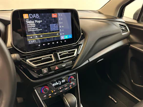 https://vehicle.imgix.net/4490850/119b044b-0d5a-465a-829b-6135386bec10.jpg