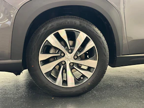 https://vehicle.imgix.net/4490850/1c00dd65-919f-4a5b-8c3a-b391a60bde5e.jpg