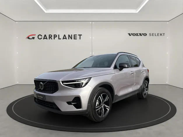 VOLVO XC40 2.0 B3 MH Plus Dark