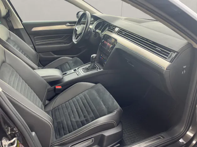 VW Passat Variant 2.0 TDI 150 Elegance DSG