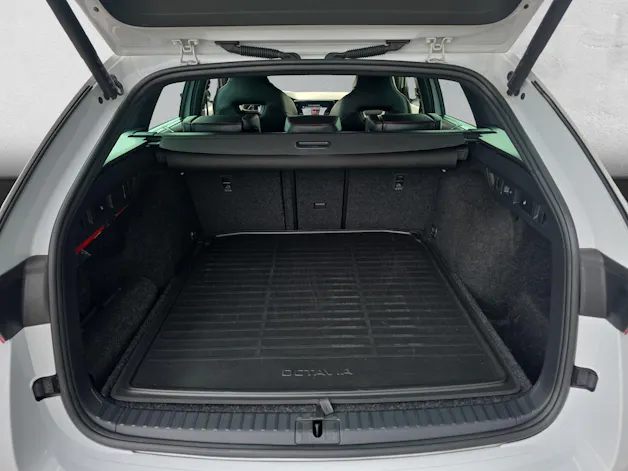 SKODA Octavia Combi 2.0 TDI RS 4x4 DSG (CH)