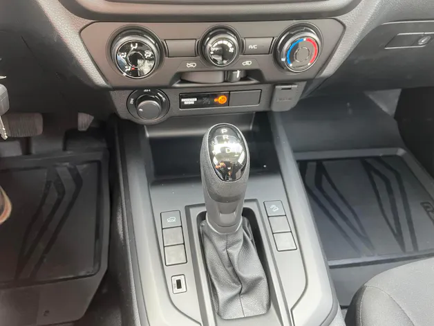 ISUZU D-Max Single Pick-up 2.2 DDi B-Strong 4x4