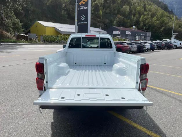 ISUZU D-Max Single Pick-up 2.2 DDi B-Strong 4x4