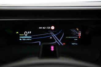 https://vehicle.imgix.net/4490899/eb54c32e-7e54-49b1-aabe-e14a56e285fc.jpg