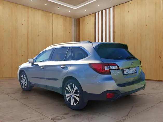 Subaru Outback 2.5i Luxury AWD