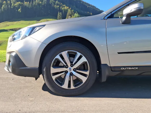 Subaru Outback 2.5i Luxury AWD