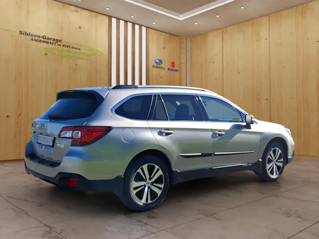 Subaru Outback 2.5i Luxury AWD