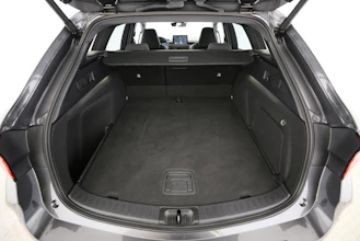 https://vehicle.imgix.net/4490925/6d21f32a-030e-421b-9dbb-a2d45a61dc0b.jpg