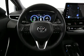 https://vehicle.imgix.net/4490925/d5f92fbf-27fa-480f-bbad-2fef08897bcb.jpg