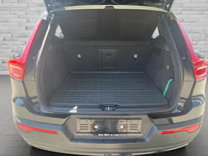 VOLVO XC40 2.0 B5 MH R-Design AWD