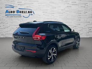 VOLVO XC40 2.0 B5 MH R-Design AWD