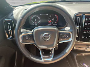 VOLVO XC40 2.0 B5 MH R-Design AWD