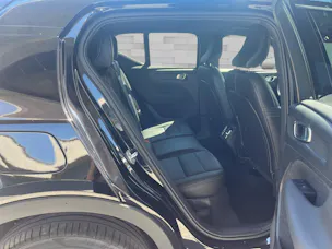 VOLVO XC40 2.0 B5 MH R-Design AWD