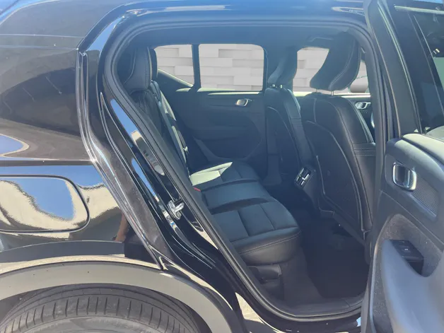 VOLVO XC40 2.0 B5 MH R-Design AWD