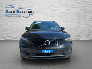 VOLVO XC40 2.0 B5 MH R-Design AWD