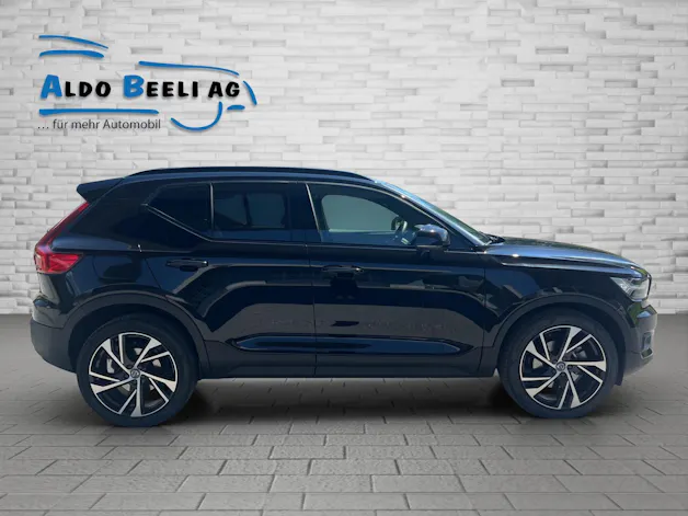 VOLVO XC40 2.0 B5 MH R-Design AWD