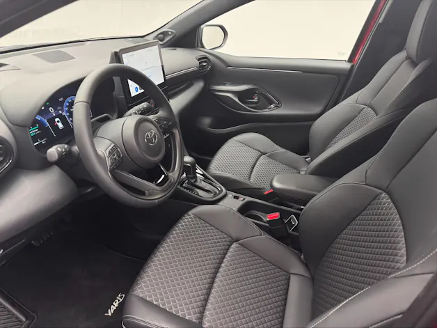 Toyota Yaris 1.5 VVT-i HSD Premium