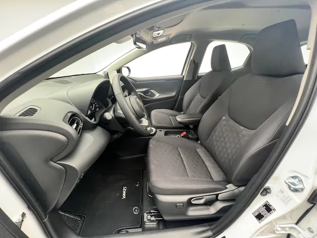 Toyota Yaris 1.5 VVT-i HSD Comfort