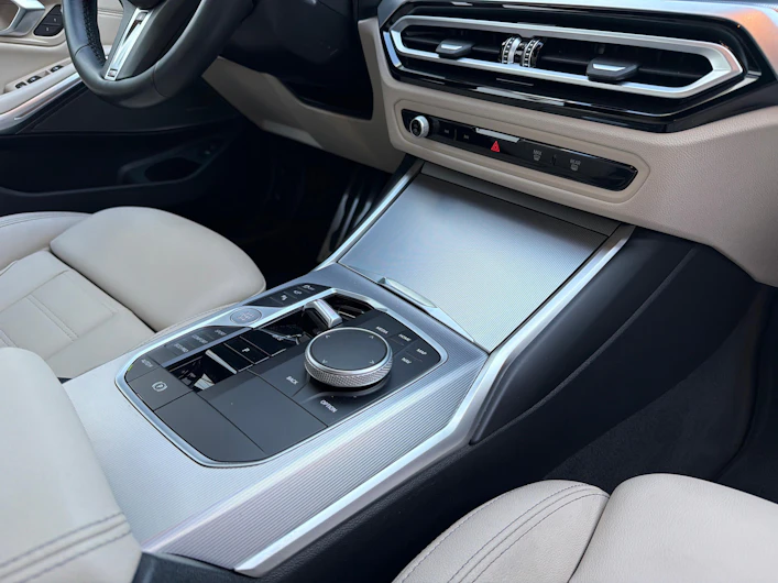 immagine del veicolo BMW 3 SERIES