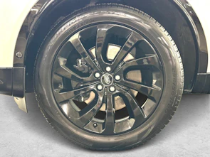 Fahrzeugbild LAND ROVER Discovery Sport 1.5 T 270e Dynamic SE
