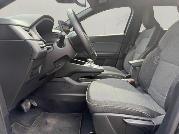RENAULT Captur 1.6 E-Tech techno